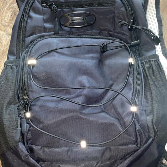 Lightweight Hydration Backpack with 3L Water Bladder main image 4